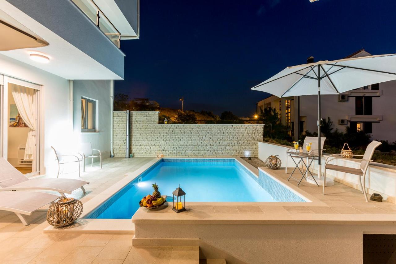 Luxury Villa Bello Horizonte With Swimming Pool Split Eksteriør billede