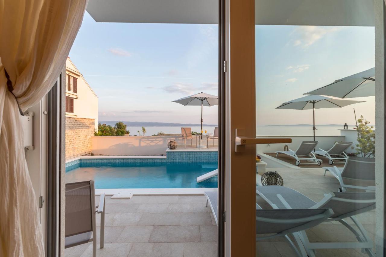Luxury Villa Bello Horizonte With Swimming Pool Split Eksteriør billede